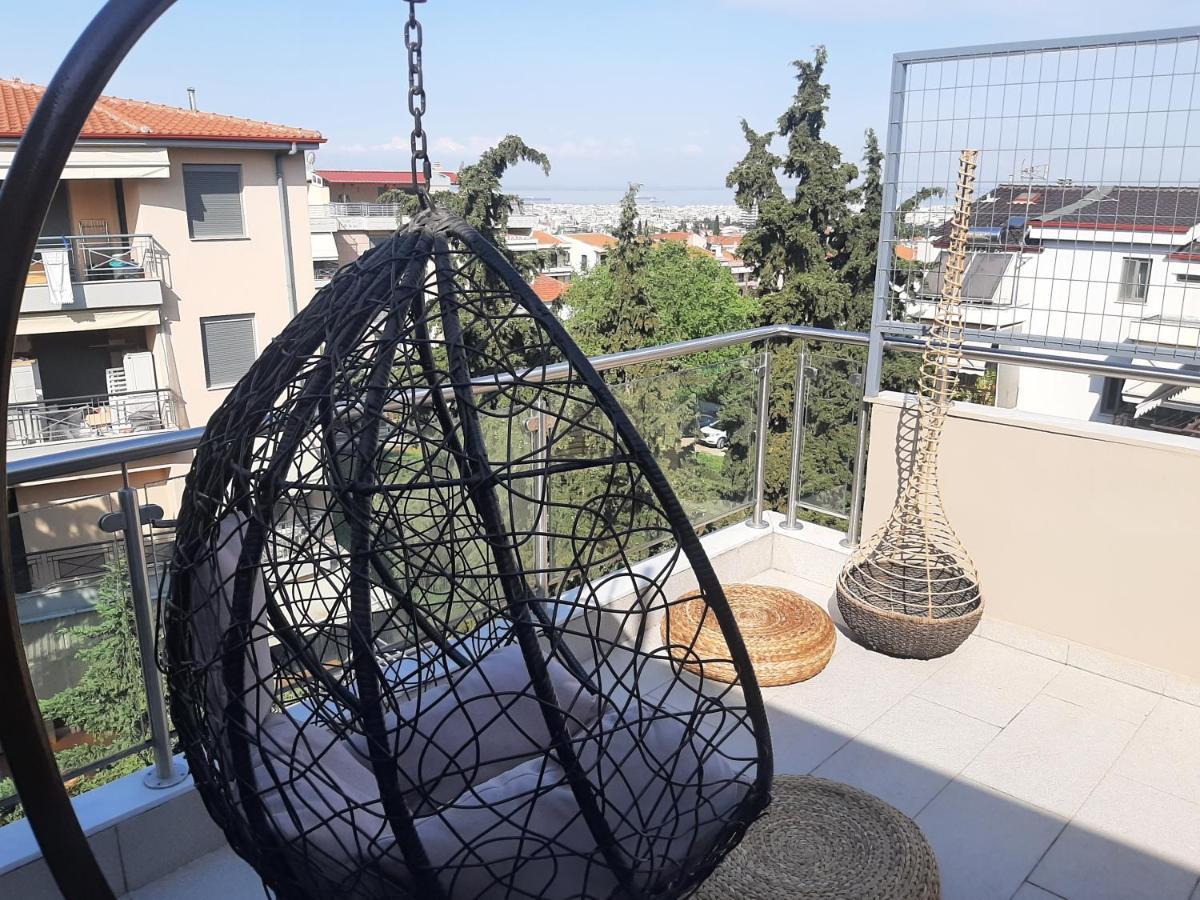 Όμορφο Διαμέρισμα- Σοφίτα Με Υπέροχη Θεα Thessaloniki Exterior photo